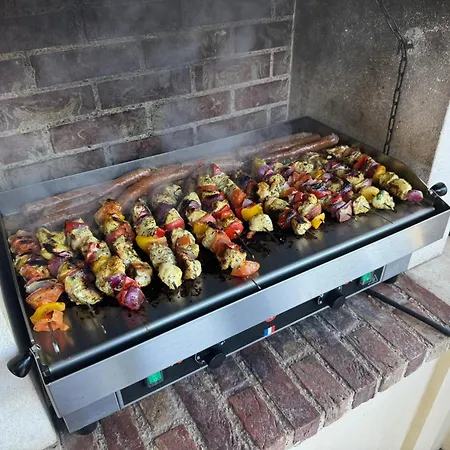 Tatil Evi Bellevue Maxime Un Ecrin De Verdure Au Coeur Du Semaphore Piscine Xxl Sainte-Maxime
