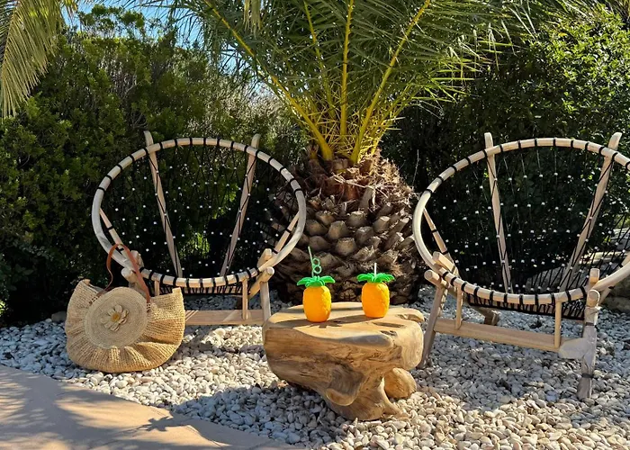 Bellevue Maxime Un Ecrin De Verdure Au Coeur Du Semaphore Piscine Xxl Tatil Evi Sainte-Maxime