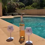 Bellevue Maxime Un Ecrin De Verdure Au Coeur Du Semaphore Piscine Xxl بيت للعطل سانت ماكسيم