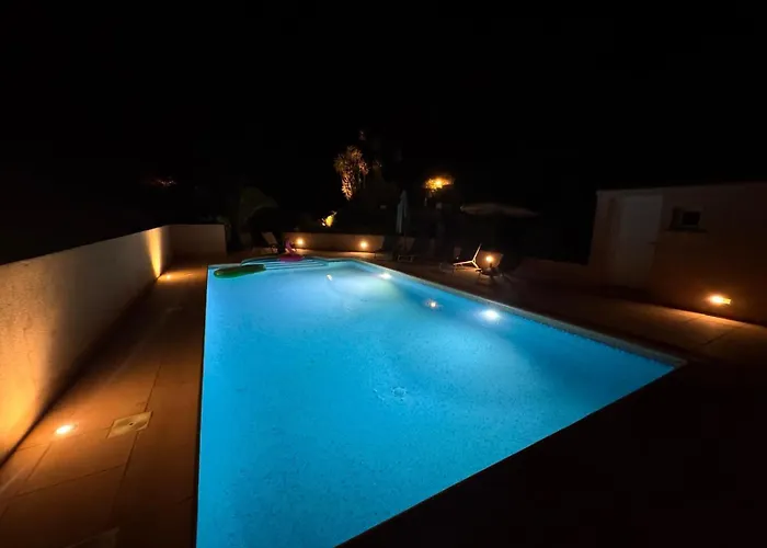 Bellevue Maxime Un Ecrin De Verdure Au Coeur Du Semaphore Piscine Xxl Ferienhaus