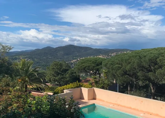 Bellevue Maxime Un Ecrin De Verdure Au Coeur Du Semaphore Piscine Xxl Ferienhaus *