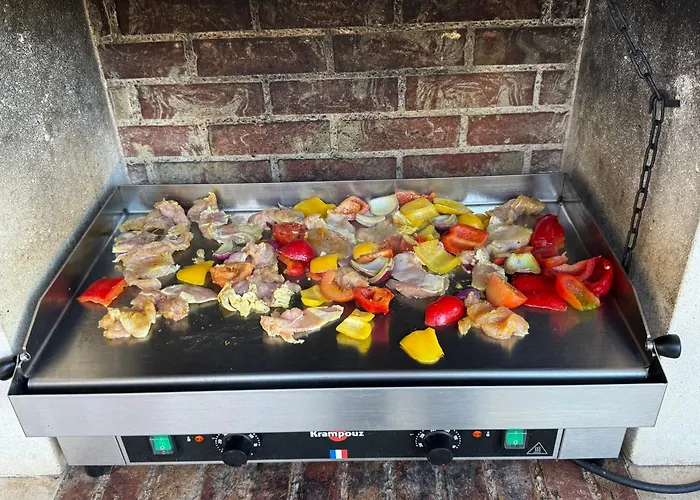 Bellevue Maxime Un Ecrin De Verdure Au Coeur Du Semaphore Piscine Xxl