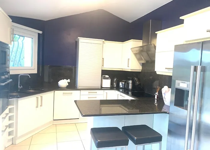 Bellevue Maxime Un Ecrin De Verdure Au Coeur Du Semaphore Piscine Xxl Holiday home *